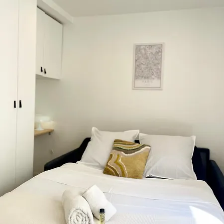 Apartment Design - Coeur Sentier, Reaumur & Montorgueil *