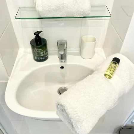 Apartment Design - Coeur Sentier, Reaumur & Montorgueil Paris